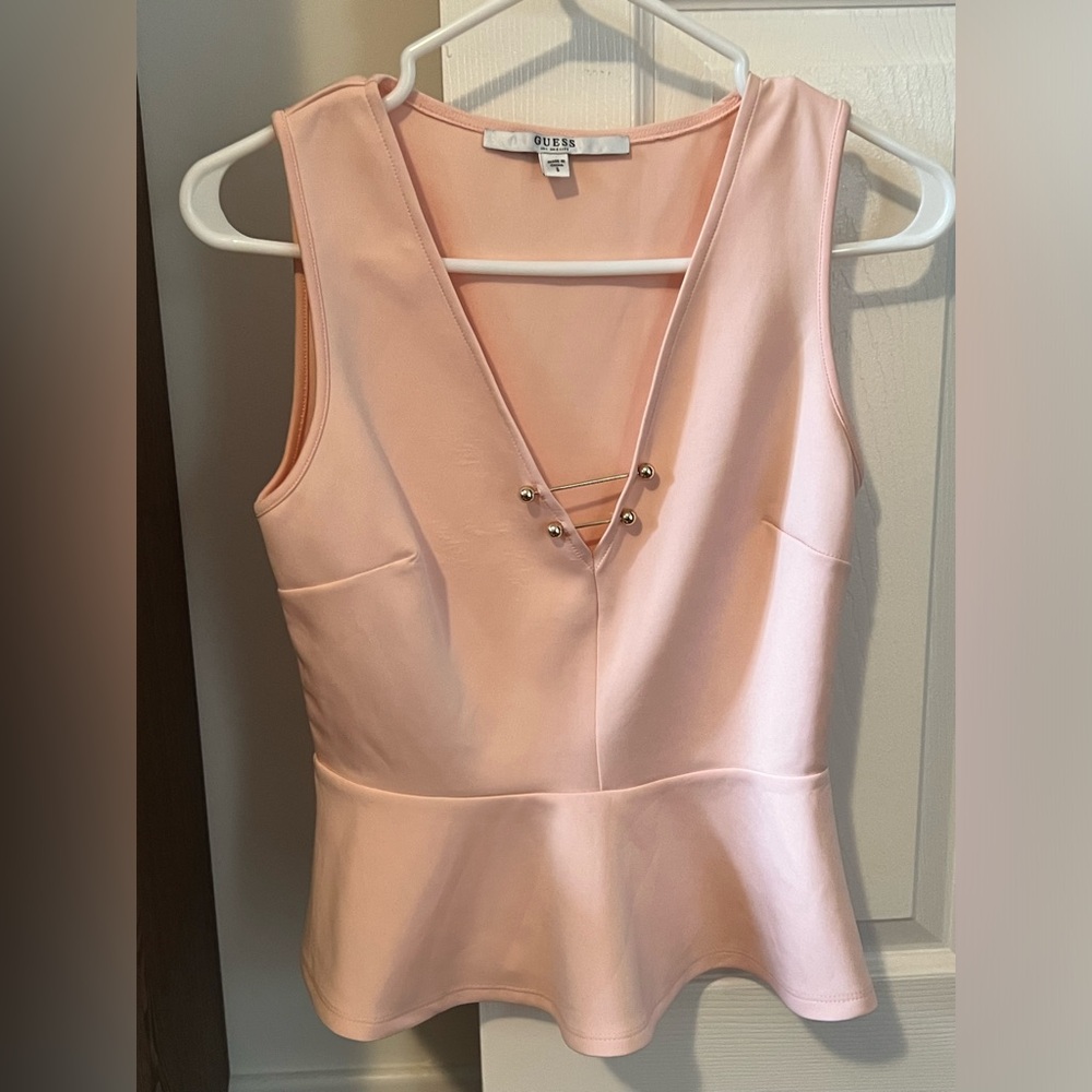 Guess top